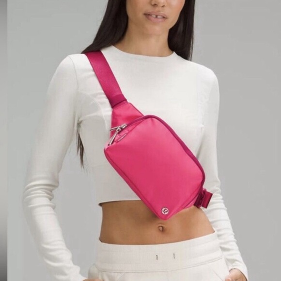 lululemon athletica Handbags - Lululemon athletica Everywhere Belt Bag Large 2L Raspberry Coulis Wild berry